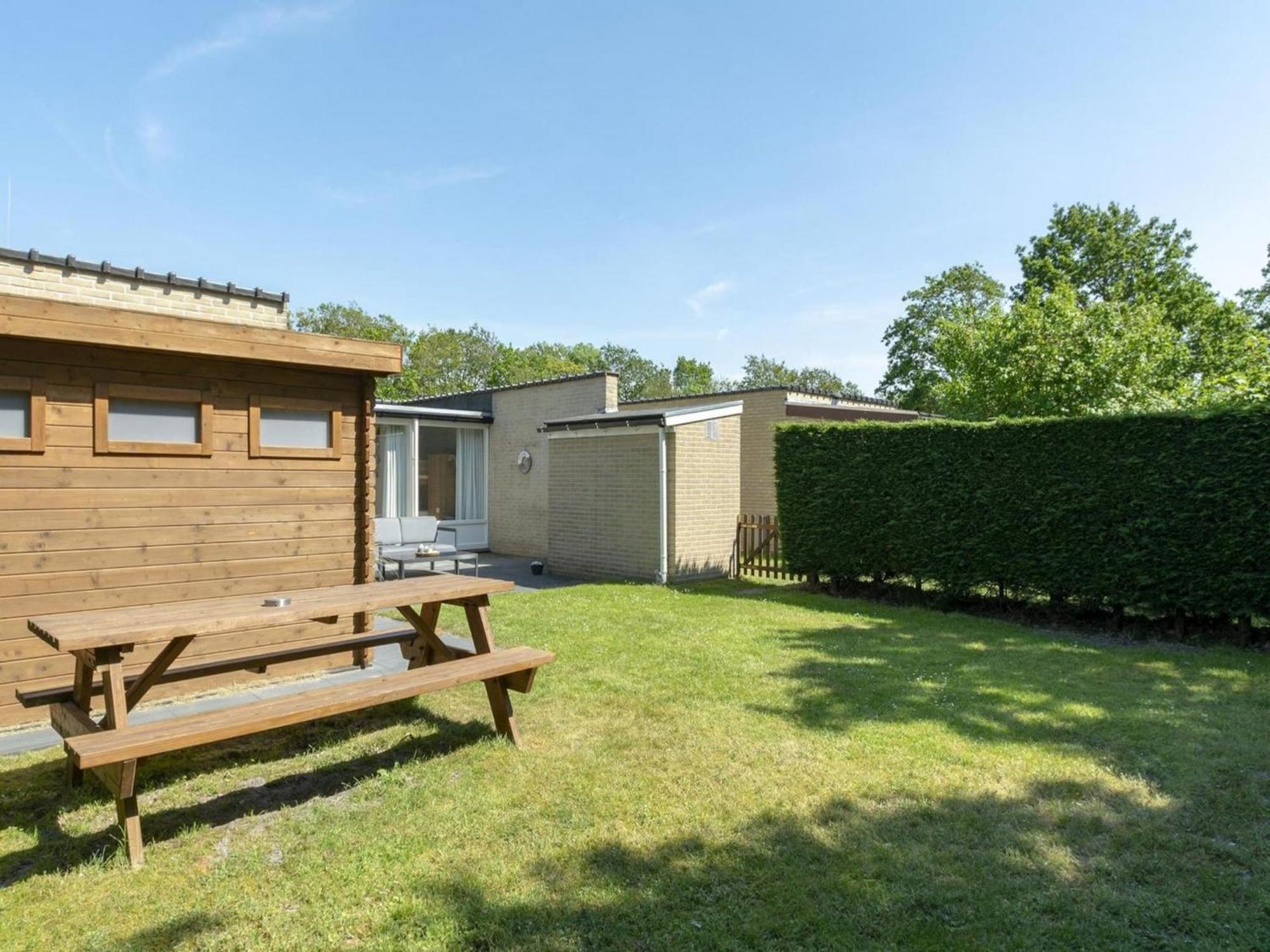 Contemporary Bungalow With Garden Sint Maartensvlotbrug Extérieur photo